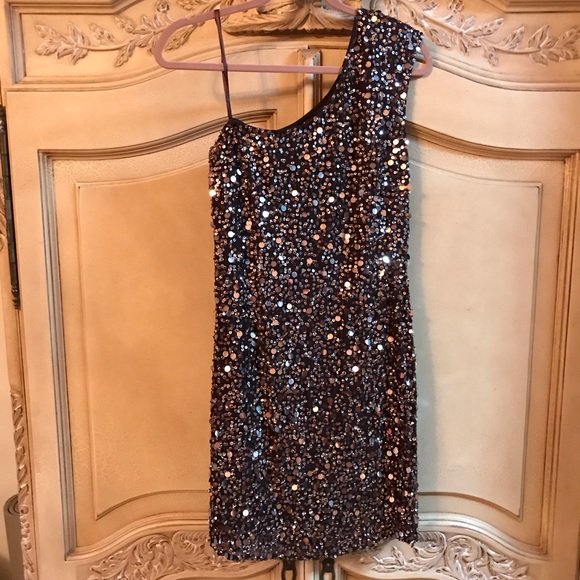 Adrianna Papell Dresses & Skirts - Adrianna Papell Sequin Dress Size 10